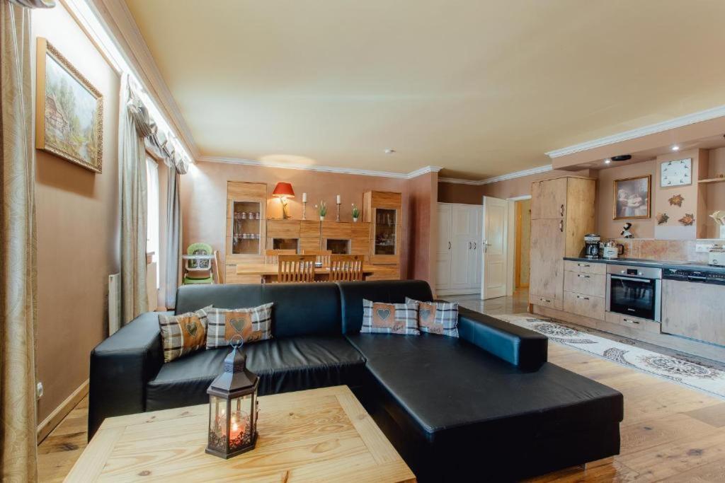 Monty By Monicare Apartment Leutasch