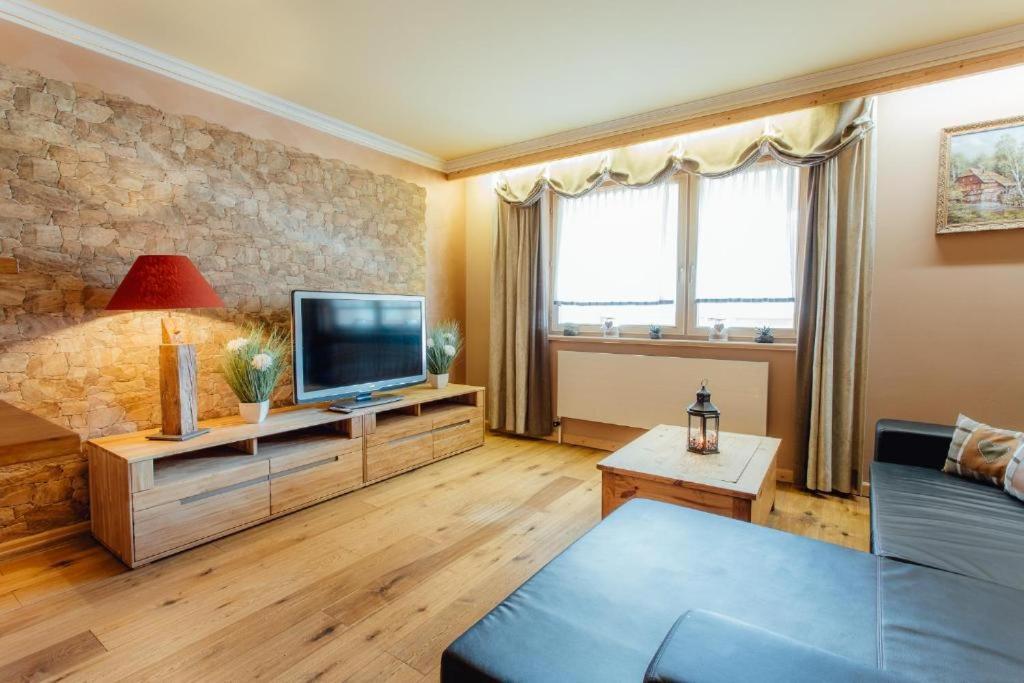 Apartment Monty By Monicare